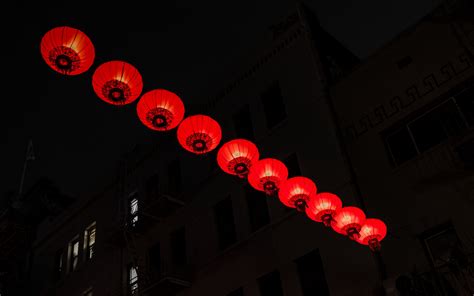 Download Wallpaper 3840x2400 Chinese Lanterns Street Night Dark Red