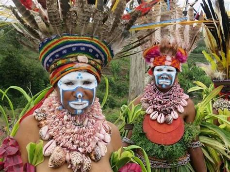 Photographs Of Papua New Guinea Cultural Attires Tripoto