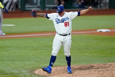 Braves Erupt In Ninth Inning Beat Dodgers In Nlcs Game 1 Daily News