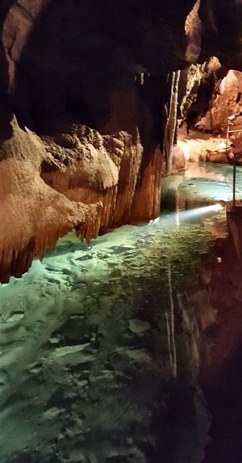 Finding My Sense Of Humour Visiting Jenolan Caves Travel