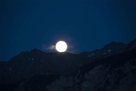 Swiss Alps Super Full Moon 220713 Magical Ball Of A Moon Flickr