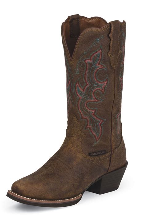 They make their cowboy and work boots for the needs of farms and ranches across america. Justin Women's Brown Cowgirl Boots #classic #traditional # ...