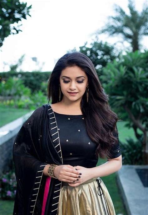 Keerthi Suresh Cute And Hd 1080p Images Download Indian Actresses Indian Fashion Saree Most