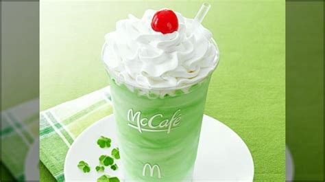 The Real Reason You Can T Get Mcdonald S Shamrock Shake Year Round