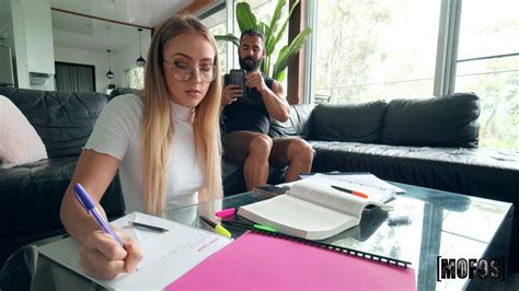 Mofos Ultra Sexy Study Session With Scarlet Chase At Fapnado