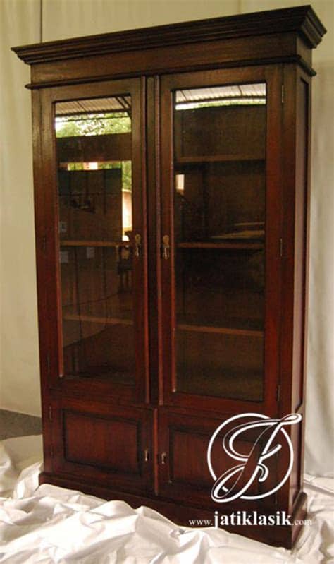 Dibanding rak kayu, kekuatan rak besi lebih baik. Jual Lemari Arsip Jati Minimalis 2 Pintu | Jati Klasik