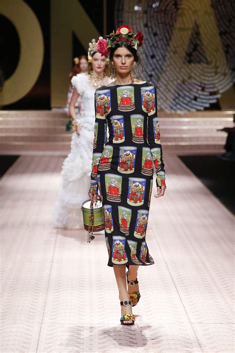 Dolce And Gabbana Springsummer 2019 Dgdna Womens Fashion Show Runway