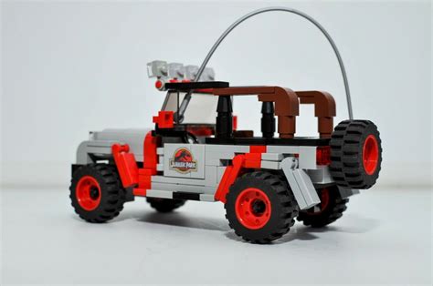 Model Of Jurassic Park Jeep Built With Lego Custom Brick Model Jp18