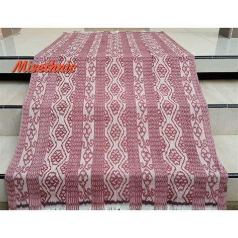 Scopri ricette, idee per la casa, consigli di stile e altre idee da provare. Kreasi Baju Kain Tenun Jepara - Ikat Indonesia : Motifnya yang indah, sangat etnik. - smile ...