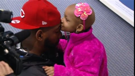 Devon Stills Daughter Leah Watches Her Dad Play For First Time Nbc News