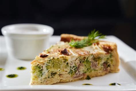 Torta Rustica Con Broccoli Pancetta E Ricotta Salata