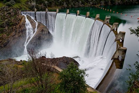 Dam Overflow Stock Photos Pictures And Royalty Free Images Istock