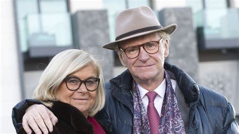 Willy naessens is uw partner voor bedrijfshuisvesting in prefab beton. Marie-Jeanne, de vrouw van Willy Naessens: 'Willy's ...