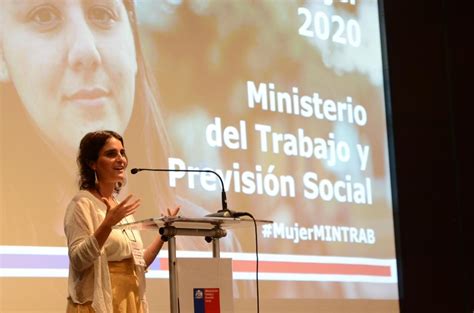 Presidente @sebastianpinera nombra a maría josé zaldivar como nueva ministra de. En el marco de la conmemoración del Día de la Mujer: Ministra del Trabajo pide transformaciones ...