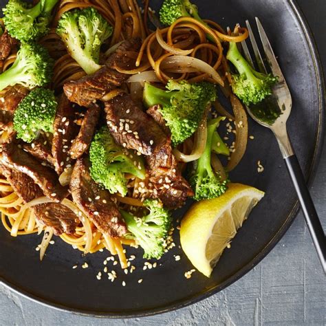 Make this beef noodle soup for a comforting weeknight meal. Best Dinner Recipes | Whole wheat noodles, Broccoli beef ...
