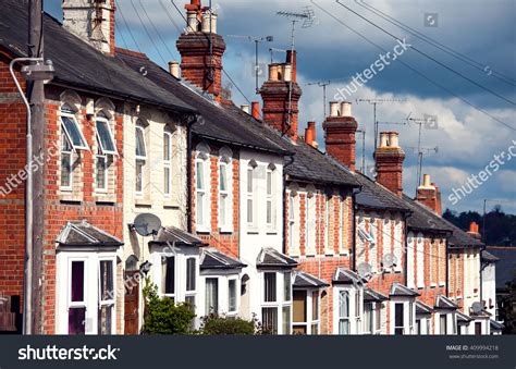 Row Of Typical English Terraced Houses Stock Photo 409994218 Shutterstock