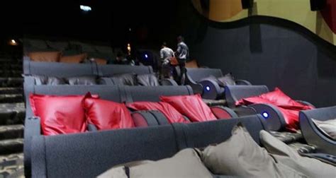 Here's a club that rewards you for it! TGV Beanieplex - Panggung Wayang Bantal - 10 Gambar