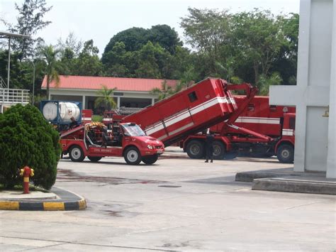 Bulgarian firefighters, civil defence guards, navy forces air traffic control employers and other perssonel take part in a two days airplane crash. Civil Defence of Malaysia ( CDEF ): Singapore Civil ...