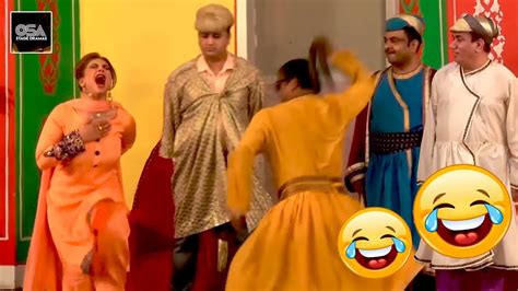 Mahnoor Ko Mara Ii Nasir Chinyoti 2019 New Stage Drama Best Comedy Clip