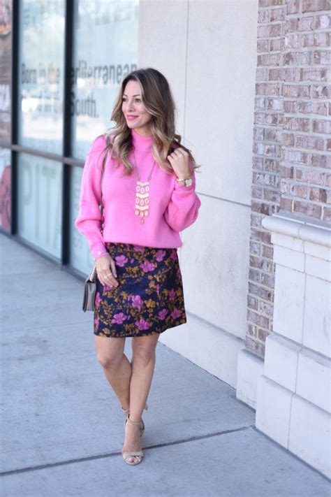 Magenta And Purple Vogue Ideas With Miniskirt Sweater Shorts