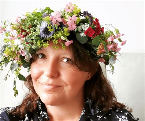 Make Your Own Swedish Midsummer Flower Crown Tutorial Take Me To Sweden