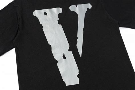 Vlone 3m Reflective V Logo T Shirt