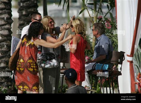 Miami Beach Fl May 05 Kelly Ripa And Regis Philbin On The Set Of