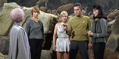 Star Trek How The Show Would Be Different With The Pilot