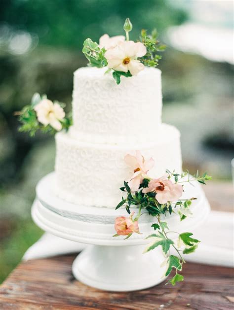 Two Tier Wedding Cakes — Destination Wedding Blog