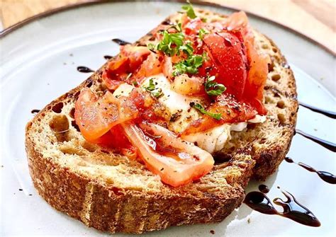 Caprese Open Faced Sandwich Recipe By Jenny Cookpad