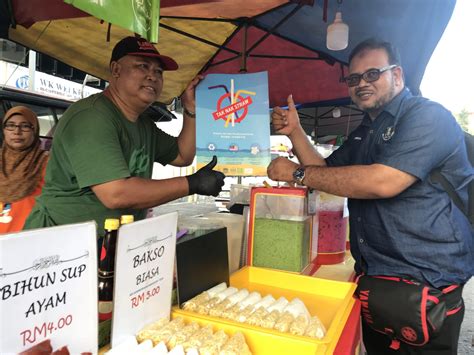 Need to buy something in indonesia? Warga asing diharam menjaja di pasar malam | Buletin Mutiara