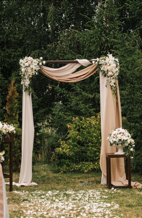 Creatively Unique Diy Wedding Arch Ideas For All Weddings Simple