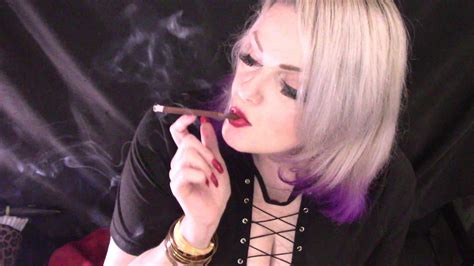 Annie Vox Smokesiren Smoking Fetish More 120 Smoke In