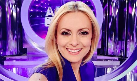 Simona gherghe a postat pe pagina sa de facebook un mesaj prin care anunță că este însărcinată pentru a doua oară. Simona Gherghe este insarcinata cu al doilea copil ...