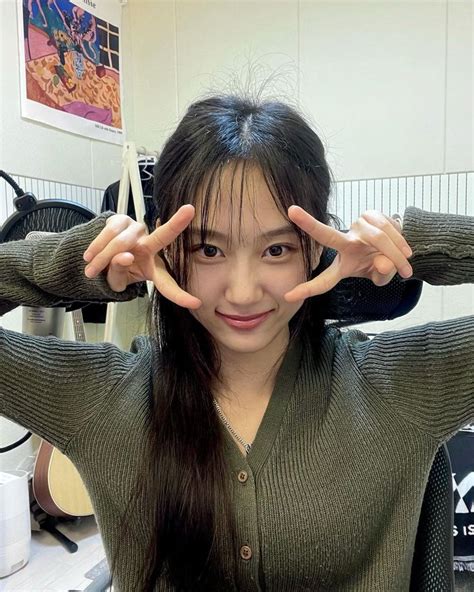 seori on instagram 내일 24일 월 오후 7시 성수동 lcdc 라이브 합니다 ulzzang girl singer girl