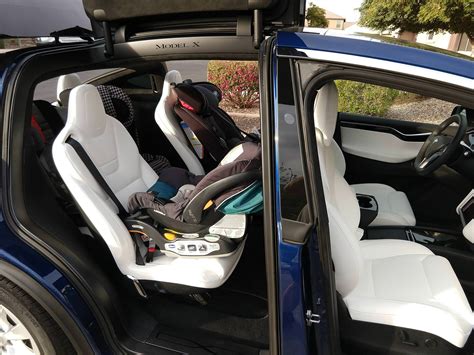 In a short video, hamid managed to film the interior, show us how to open the 2020 tesla roadster doors and reveal the overly. Fitting four car seats in a Model X : teslamotors