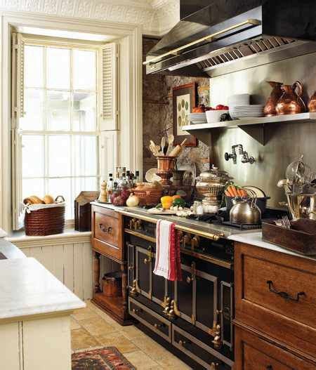 Old World Charm Decorating Ideas Accessories Give This Space A