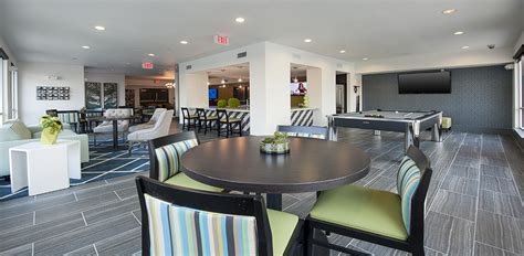 Looking for inner loop apartments in houston? Sunrise By The Park | Furnished Corporate Apartments | Texas