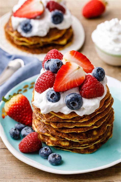 Genius Cream Cheese Keto Pancakes With Berries And Whipped Cream Keto