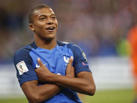 Kylian mbappé is the nephew of pierre mbappé (president us ivry). 1920x1080 Kylian Mbappé 1080P Laptop Full HD Wallpaper, HD ...