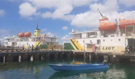 Unit penyelenggara pelabuhan (upp) kelas iii sarmi, direktorat jenderal perhubungan laut, kemenhub sedang fokus melakukan optimalisasi tol laut. Urus Tol Laut, Namarin: Kemenhub Lebih Baik Ambil Langkah ...