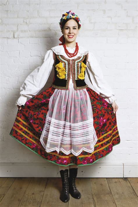 Polish Folk Costumes Polskie Stroje Ludowe — A Few Examples Of Polish