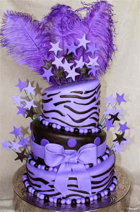 Looking for simple birthday cake ideas that will please any child? Cute and cool birthday cake designs