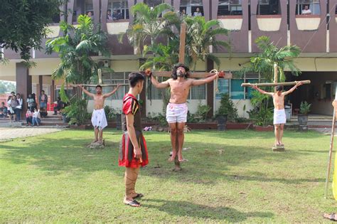 Visualisasi Jalan Salib – Universitas Katolik Widya Mandala Surabaya
