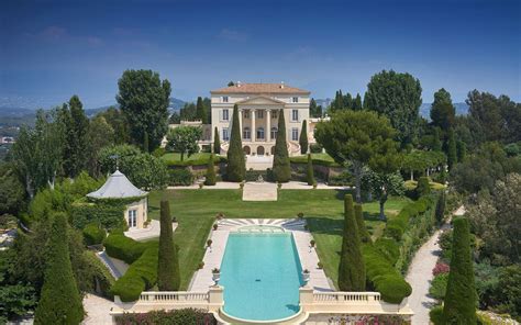 Legendary Mansion On The French Riviera With Neo Palladian Style