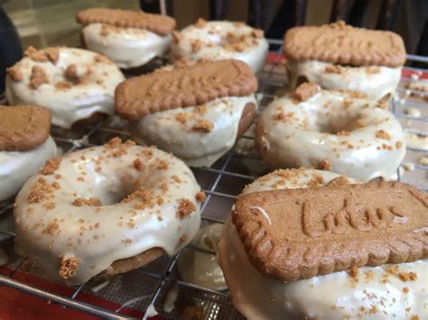 At tesco lotus, we create only the best for customers. Lotus Biscoff Donuts - Vegan! | Susiechef