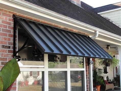 It serves the same purpose as the roofing material covering your home's roof. Benefits of choosing metal awning - Decorifusta | House ...