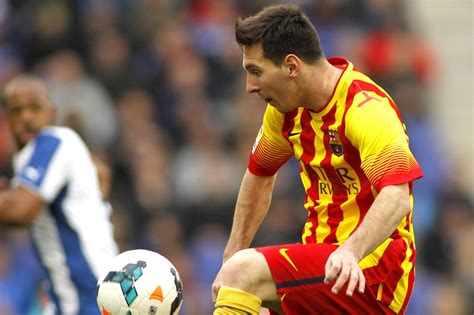 His current girlfriend or wife, his salary and his tattoos. FC Barcelona: Zukunft bei Barça? Jorge Messi: "Schwierig"