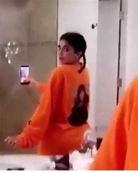 19 Year Old Star Kylie Jenner Snapchat Video Of Her Twerking