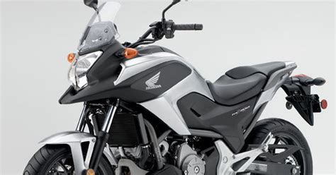 It feels a lot more at under £6000 the nc700x is hard to ignore, for that you get a bike that'll do everything you could ask of it with relative ease (apart from a track day in the. 2012 Honda NC700X Review